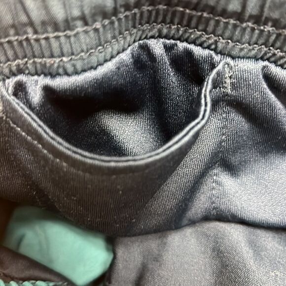 Nike Running Multi Textured Shorts w/ Mesh Drawstring & Built-In Underwear- Med. - Picture 13 of 16